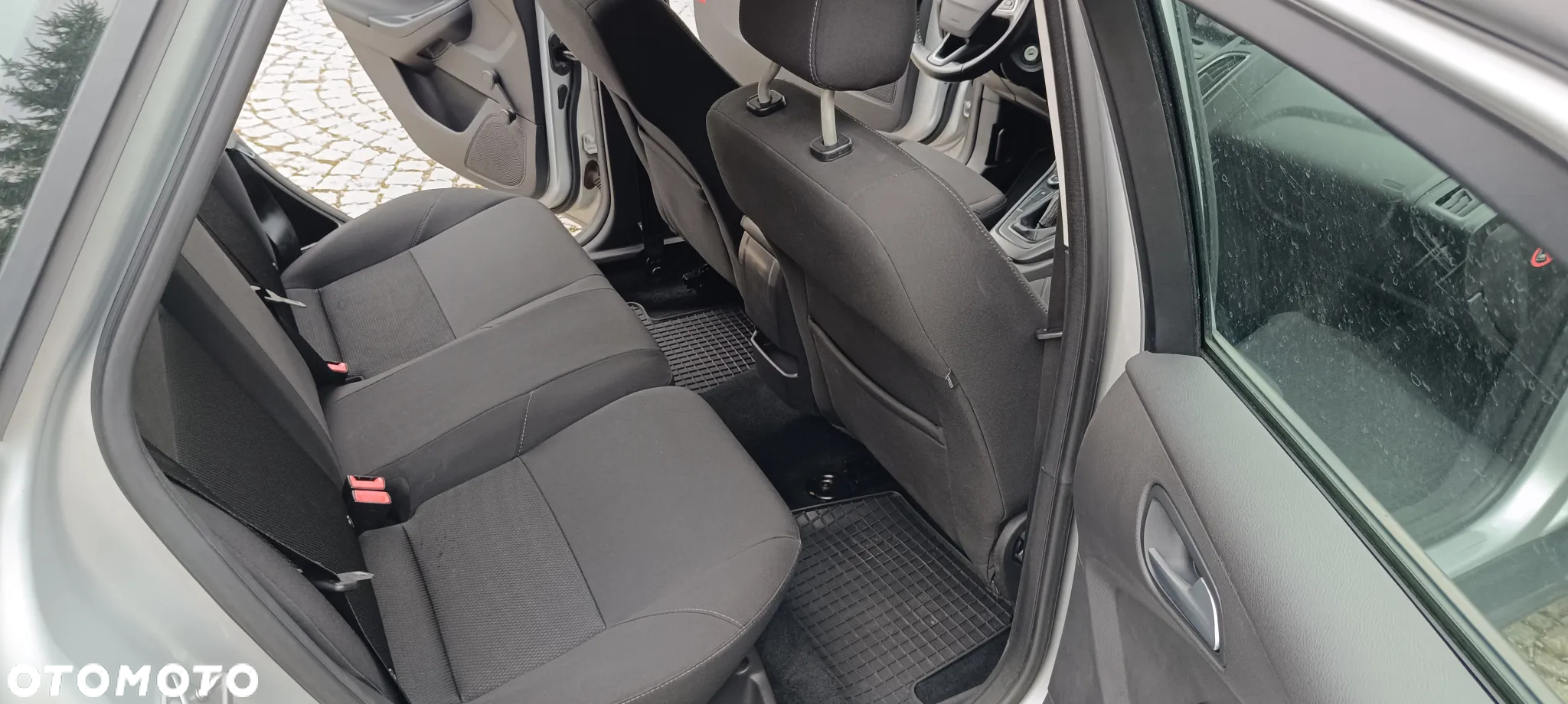 Ford Focus 1.5 TDCi SYNC Edition - 14