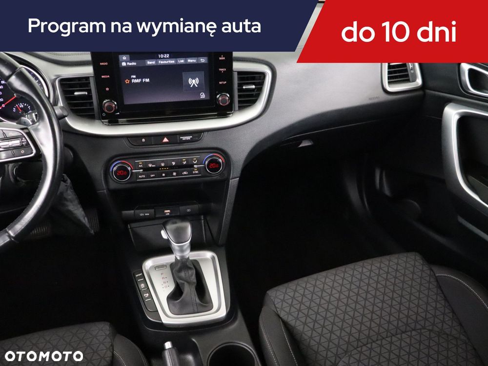 Kia XCeed - 10