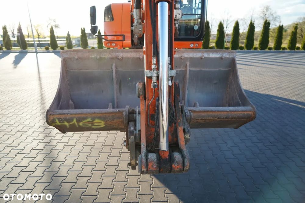 Liebherr A914 COMPACT / KOPARKA KOŁOWA / KOMPLET ŁYŻEK/ ORYGINALNY FABRYCZNY LAKIER / KLIMATYZACJA / KAMERY - 17