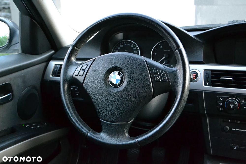 BMW Seria 3 320d DPF - 13