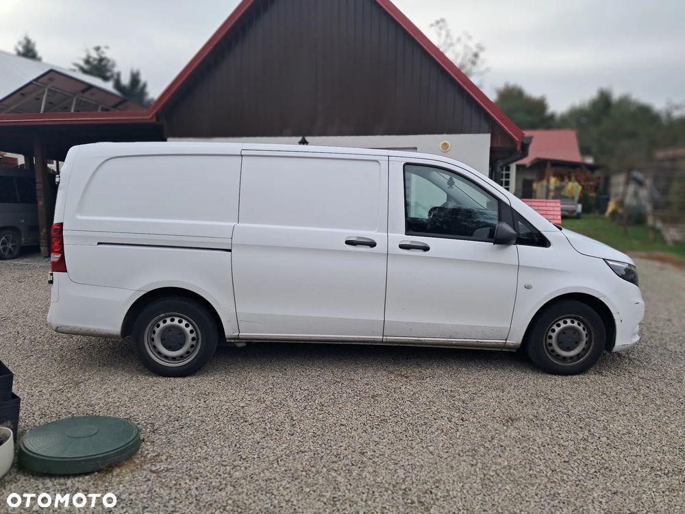 Mercedes-Benz 111 Vito - 7