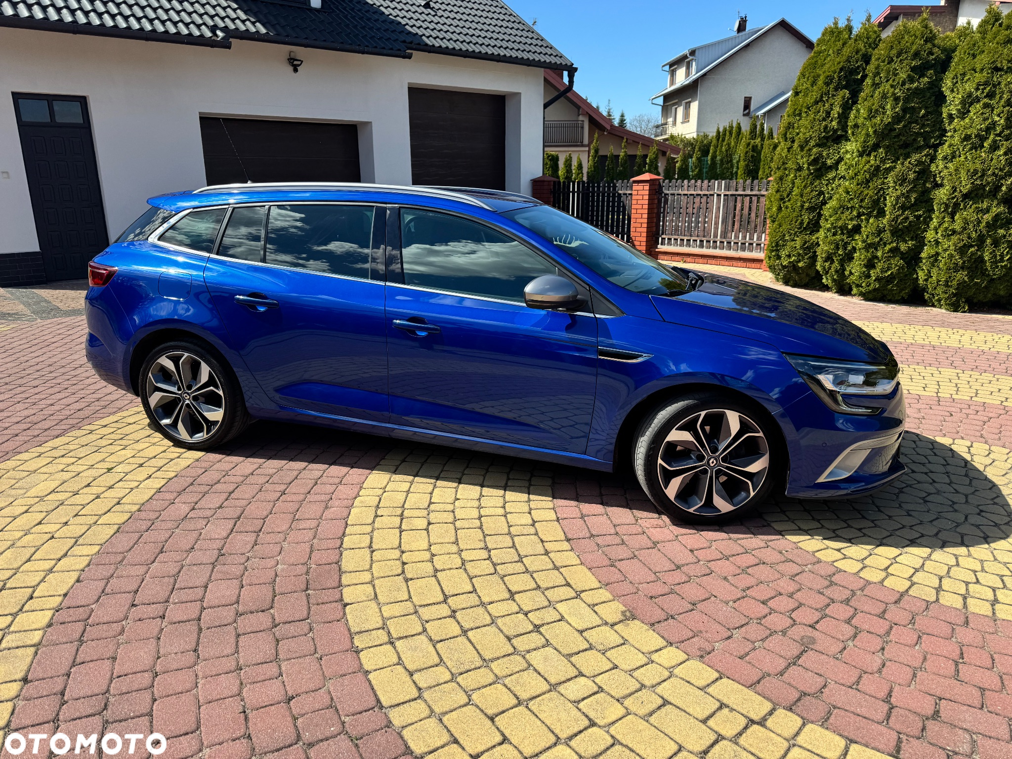Renault Megane BLUE dCi 150 EDC GT LINE - 4