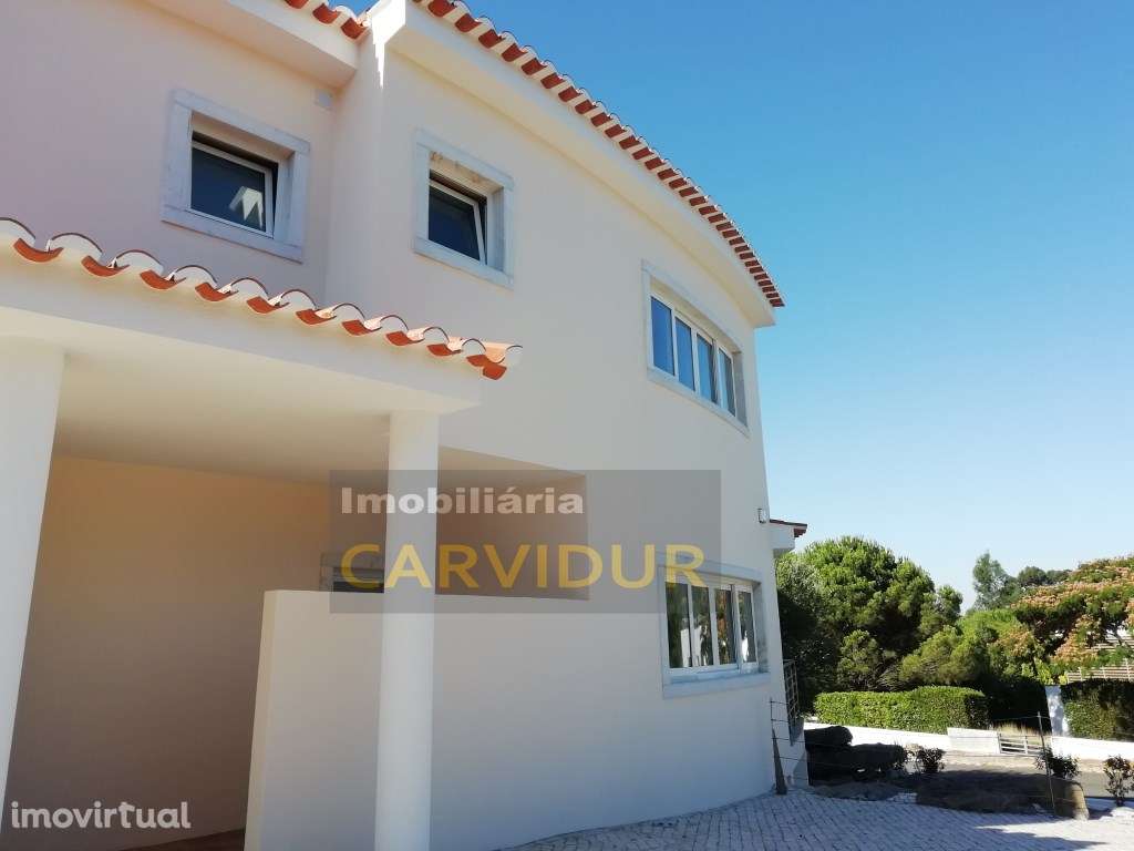 Moradia V4 Belas Clube de Campo - Grande imagem: 3/16