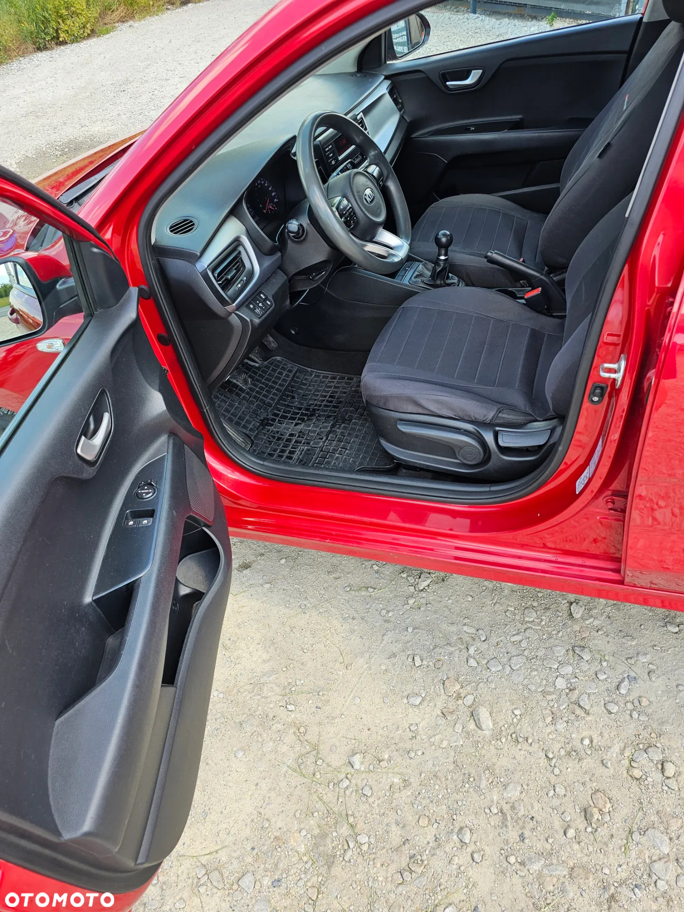 Kia Rio - 12