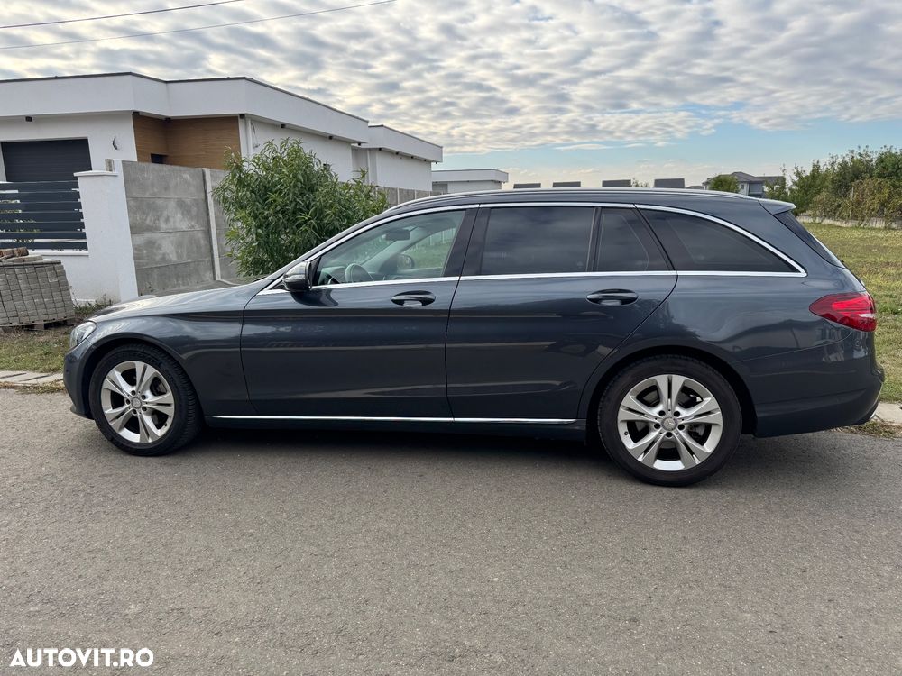 Mercedes-Benz C 220 d 4Matic T 7G-TRONIC Avantgarde - 4