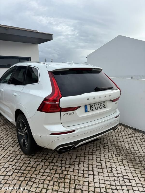 Volvo XC 60 2.0 D4 R-Design Geartronic - 3