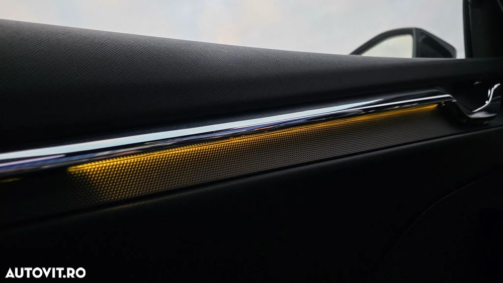 Skoda Octavia Combi 2.0 TDI DSG Tour - 13