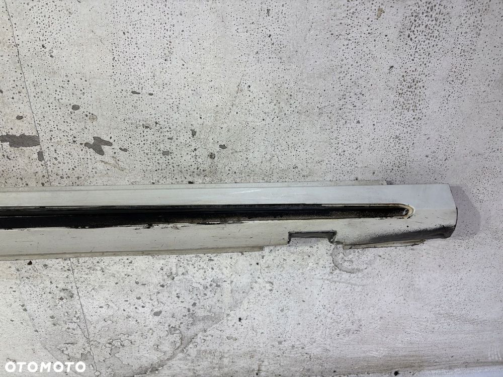 LISTWA PROGOWA PRAWA MERCEDES CLA W117 AMG - 5