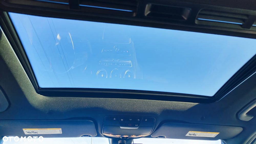 Mercedes-Benz Klasa C 300 9G-TRONIC - 30