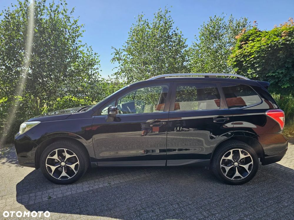 Subaru Forester 2.0XT Platinum Lineartronic - 2