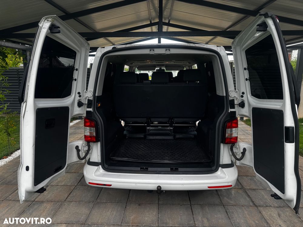Volkswagen Caravelle - 13