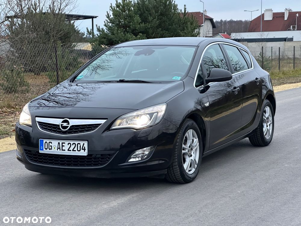 Opel Astra 1.4 T Cosmo - 4