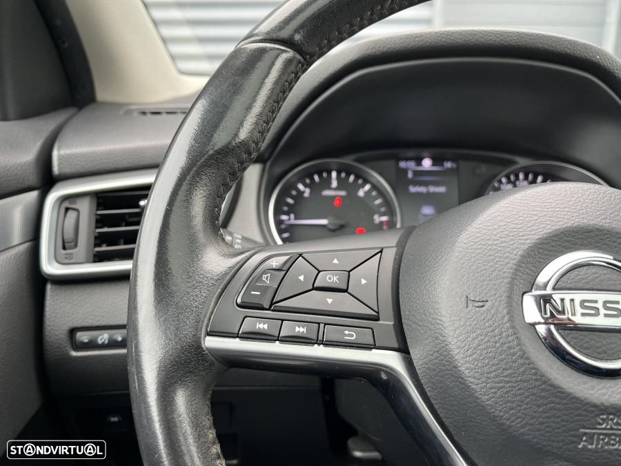Nissan Qashqai 1.5 dCi N-Connecta Led - 13