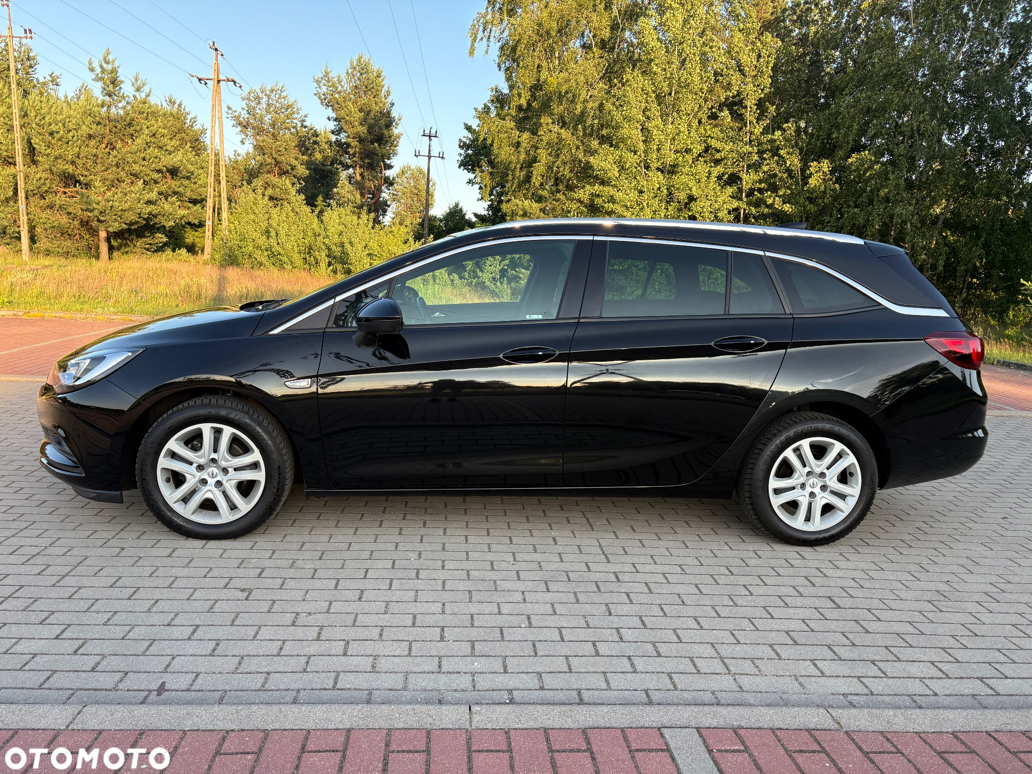 Opel Astra 1.4 Turbo Start/Stop Automatik Sports Tourer Innovation - 5