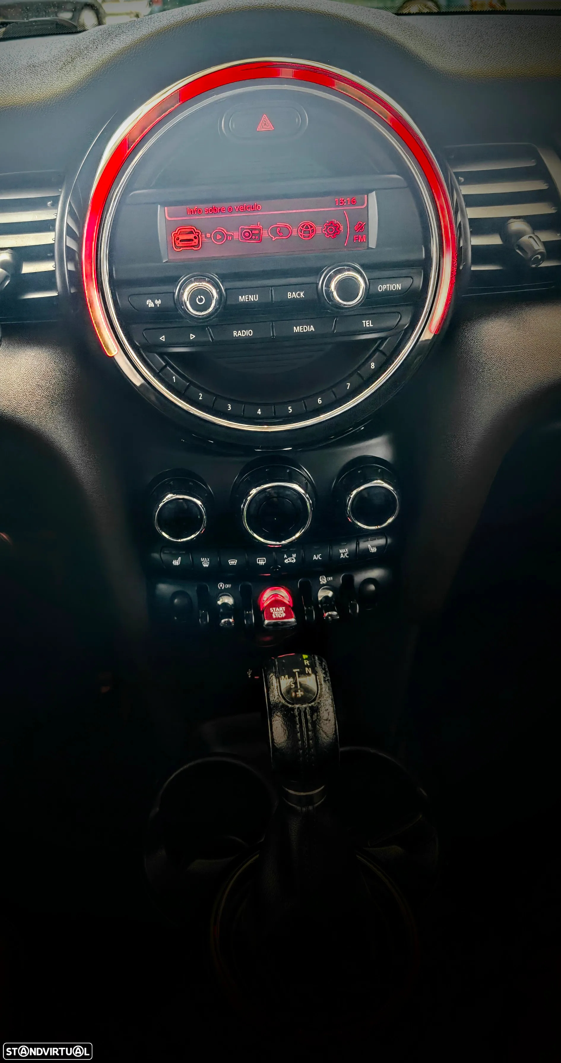 MINI 3 Portas Cooper Premium Resolute Edition Auto - 9