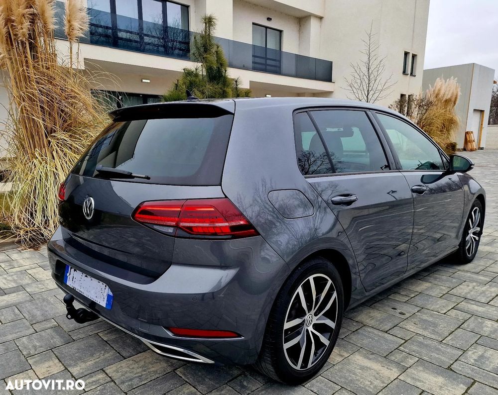 Volkswagen Golf 2.0 TDI SCR DSG Highline - 19