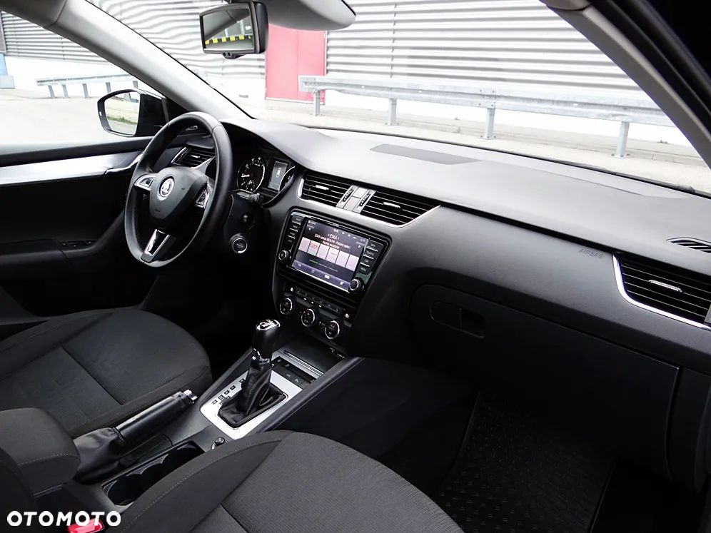 Skoda Octavia 1.8 TSI 4x4 DSG Style - 27