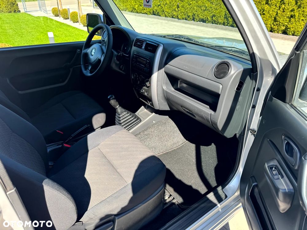Suzuki Jimny 1.3 - 10