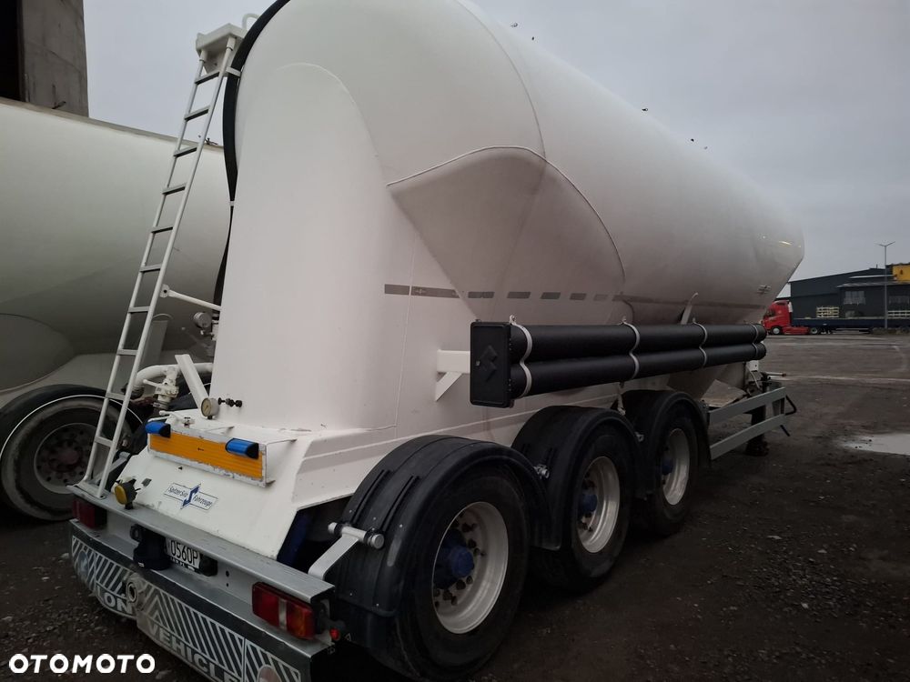 Spitzer Spitzer Feldbinder 37m3 2013 rok - 3