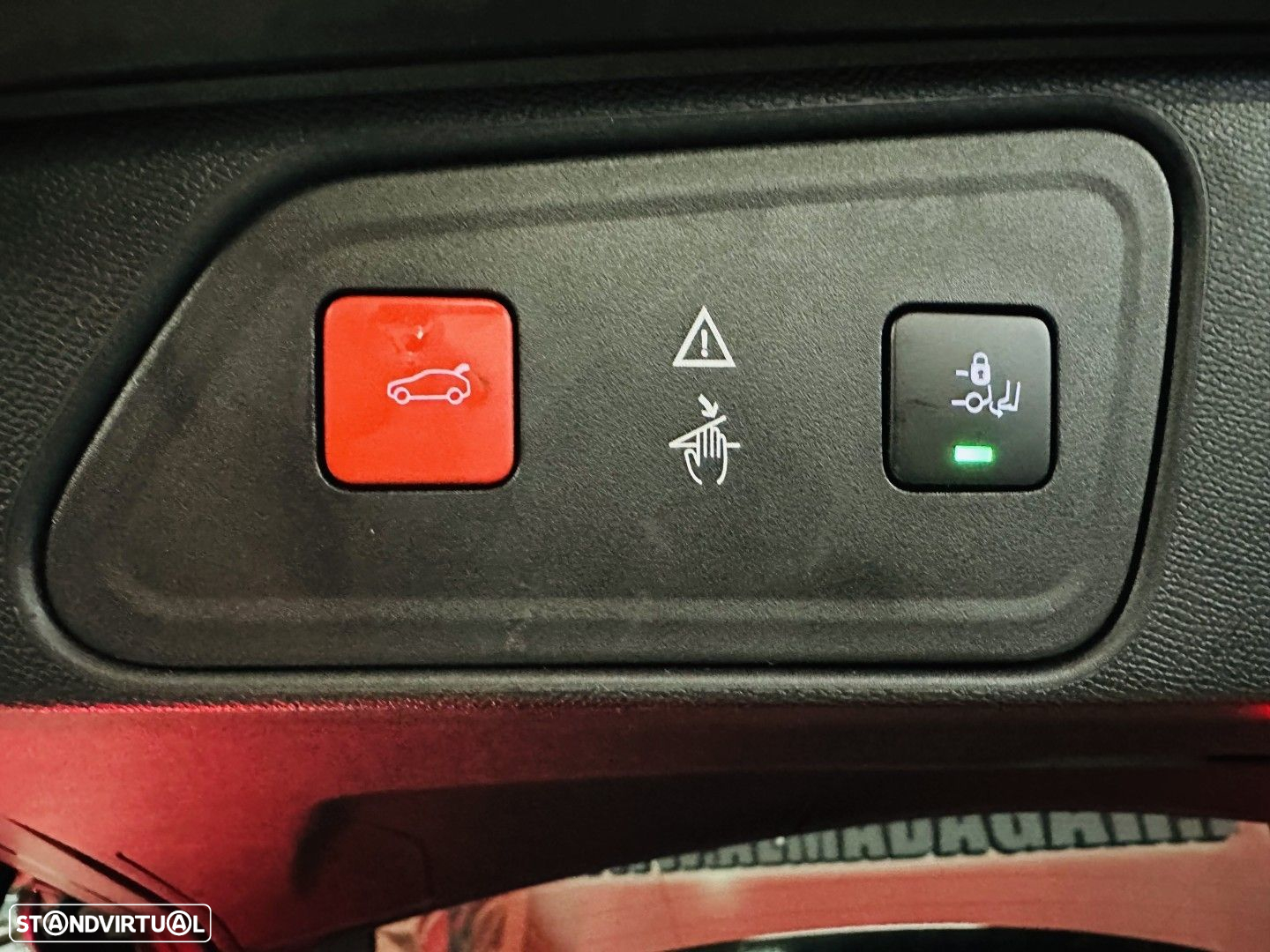 Peugeot 3008 1.2 PureTech Allure Pack EAT8 - 28