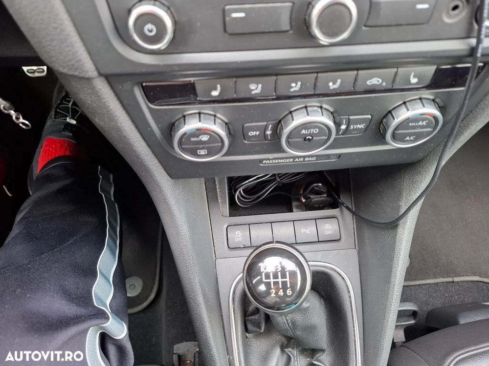 Volkswagen Golf 2.0 TDI BlueMotion Technology - 15