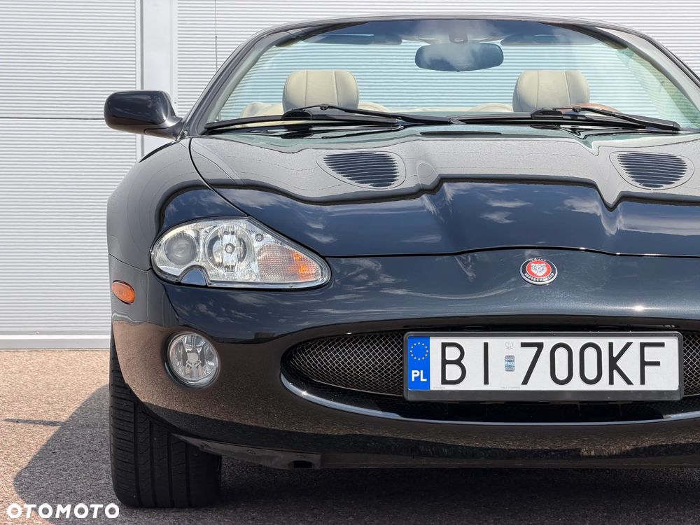 Jaguar XK8 4.0 - 1