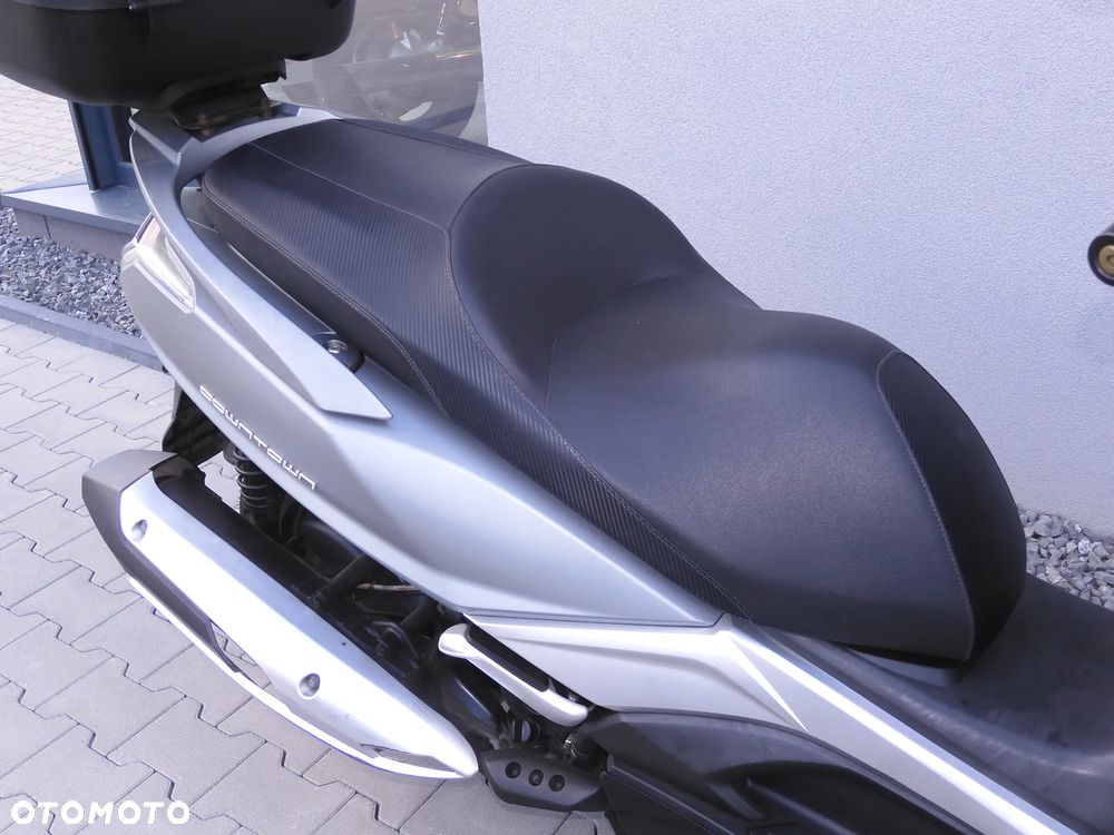 Kymco Downtown - 12