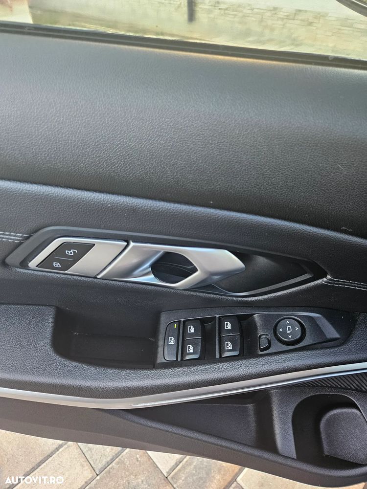 BMW 3 Series 2021 — imagine 18