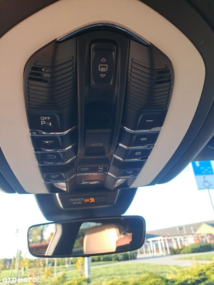 Porsche Macan Standard - 38