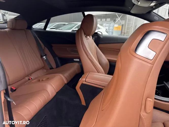 Mercedes-Benz E - 16