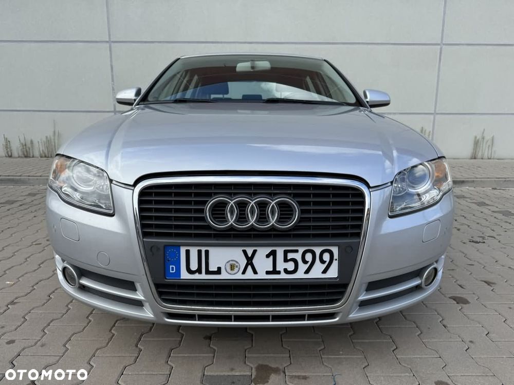 Audi A4 Limousine 2 - 12