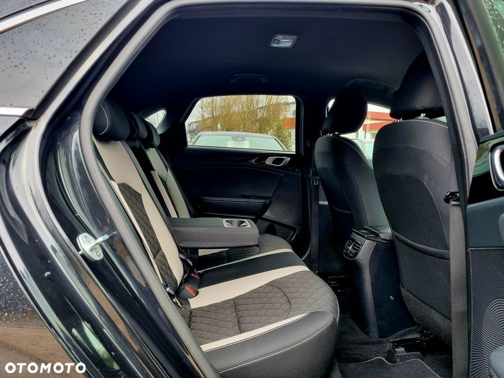 Kia Ceed 1.4 T-GDI GT-Line DCT - 17