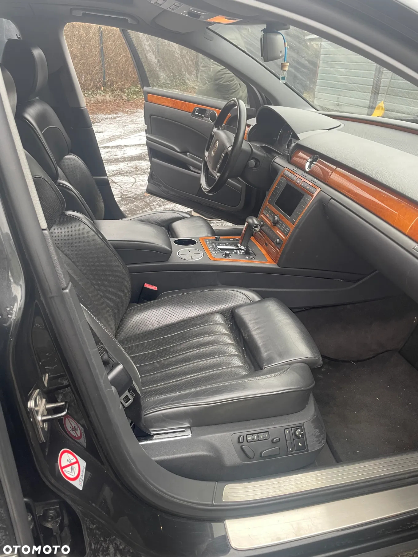Volkswagen Phaeton 5.0 V10 TDI 4M (5 os) - 26