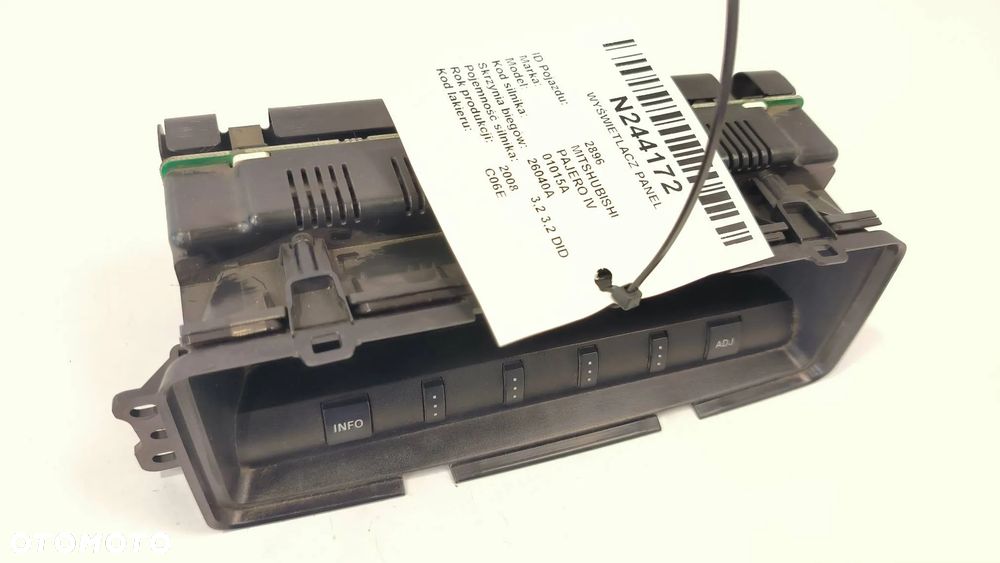 Monitor / wyświetlacz / ekran/ panel 8750A175 Mitsubishi Pajero 2008 SUV Diesel 147kW 3200cm³ - 2