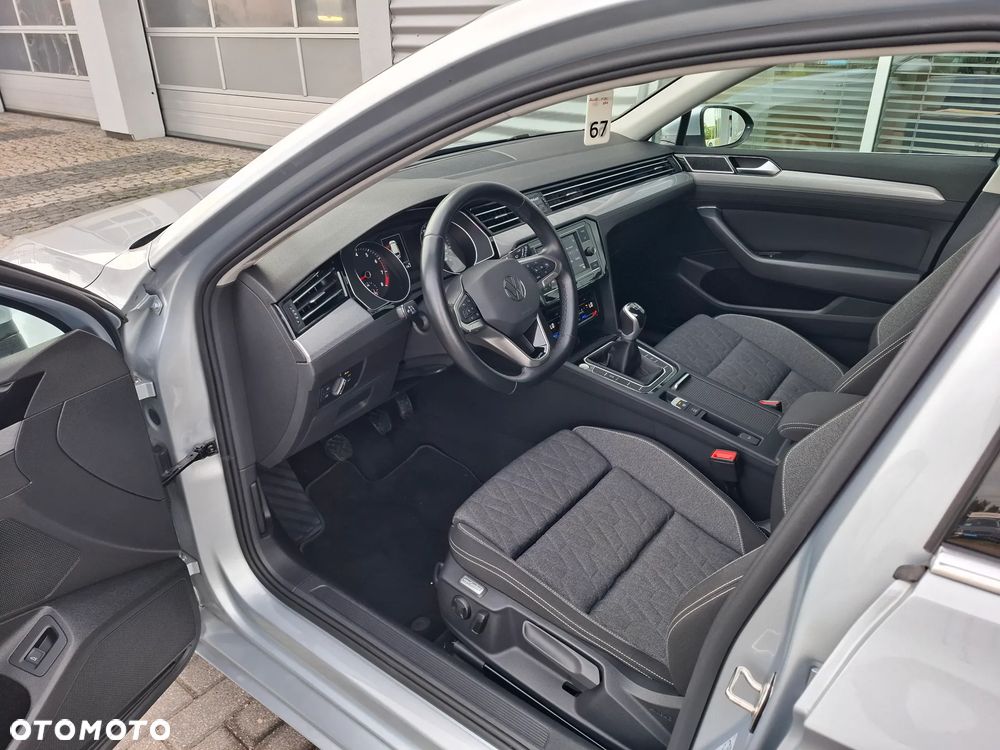 Volkswagen Passat Variant 1.5 TSI EVO Business - 14
