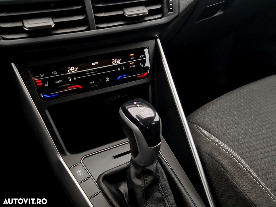 Volkswagen Polo - 17