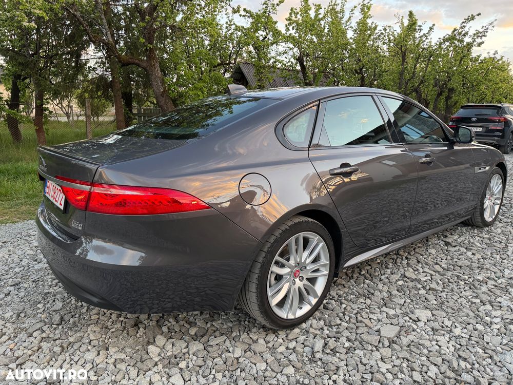 Jaguar XF 20d AWD Aut. R-Sport - 27