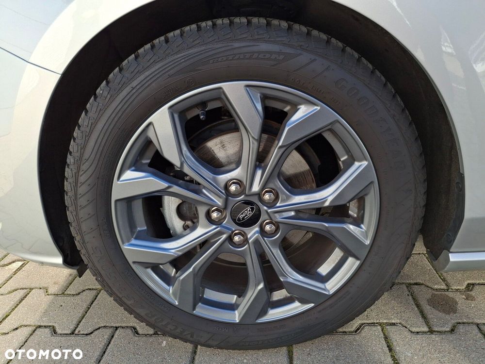 Ford Focus 1.0 EcoBoost mHEV ST-Line X - 28