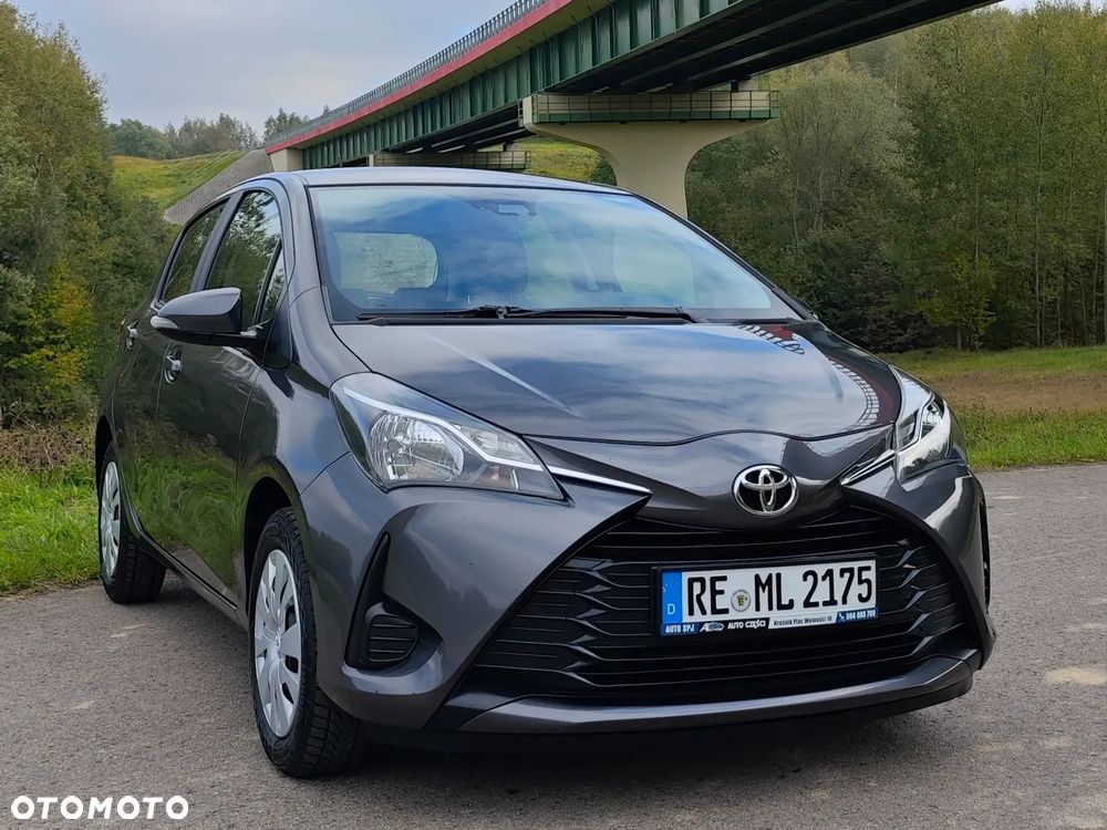 Toyota Yaris 1.5 Premium - 3