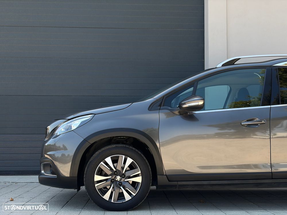 Peugeot 2008 1.2 PureTech Allure EAT6 - 7