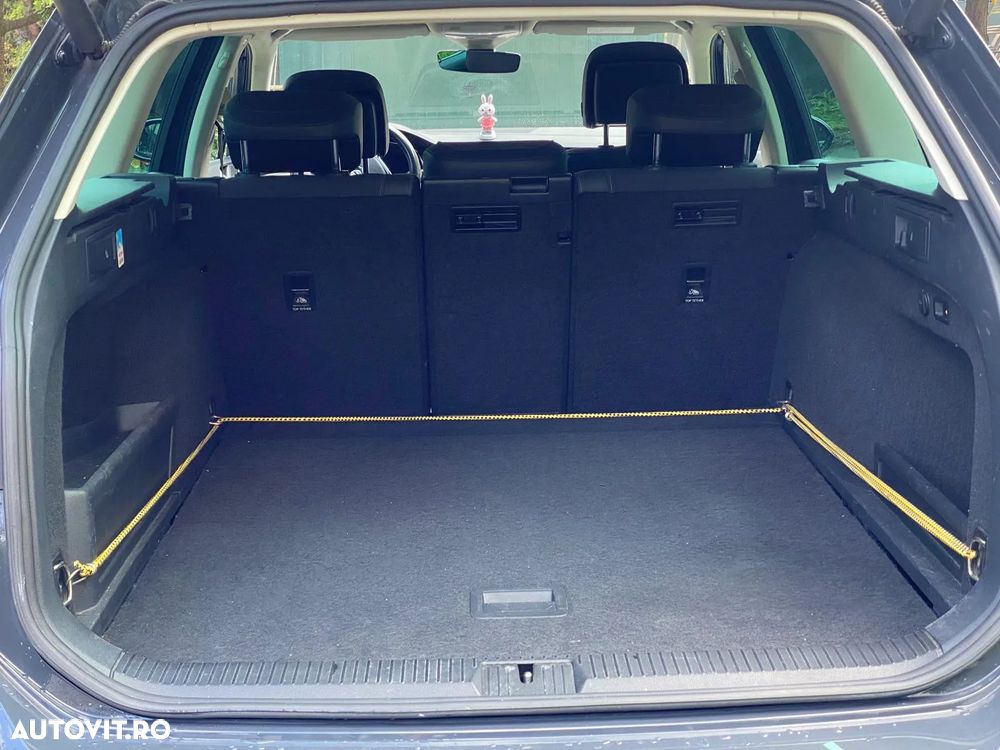 Volkswagen Passat Variant 2.0 TDI DSG 4Motion Highline - 21