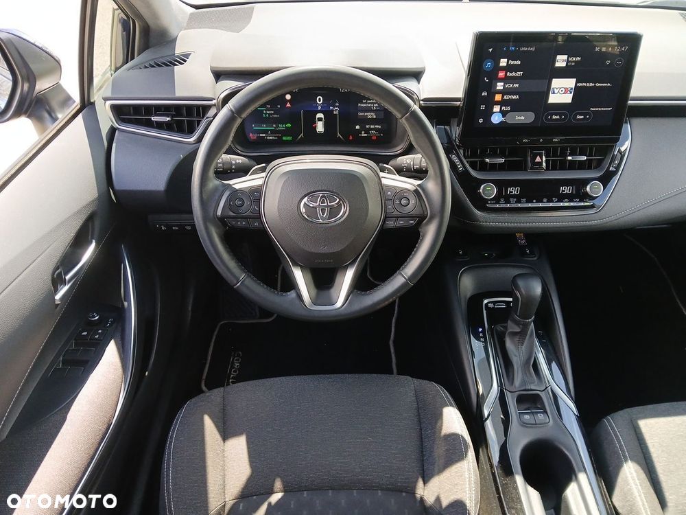 Toyota Corolla 2.0 Hybrid Comfort - 24