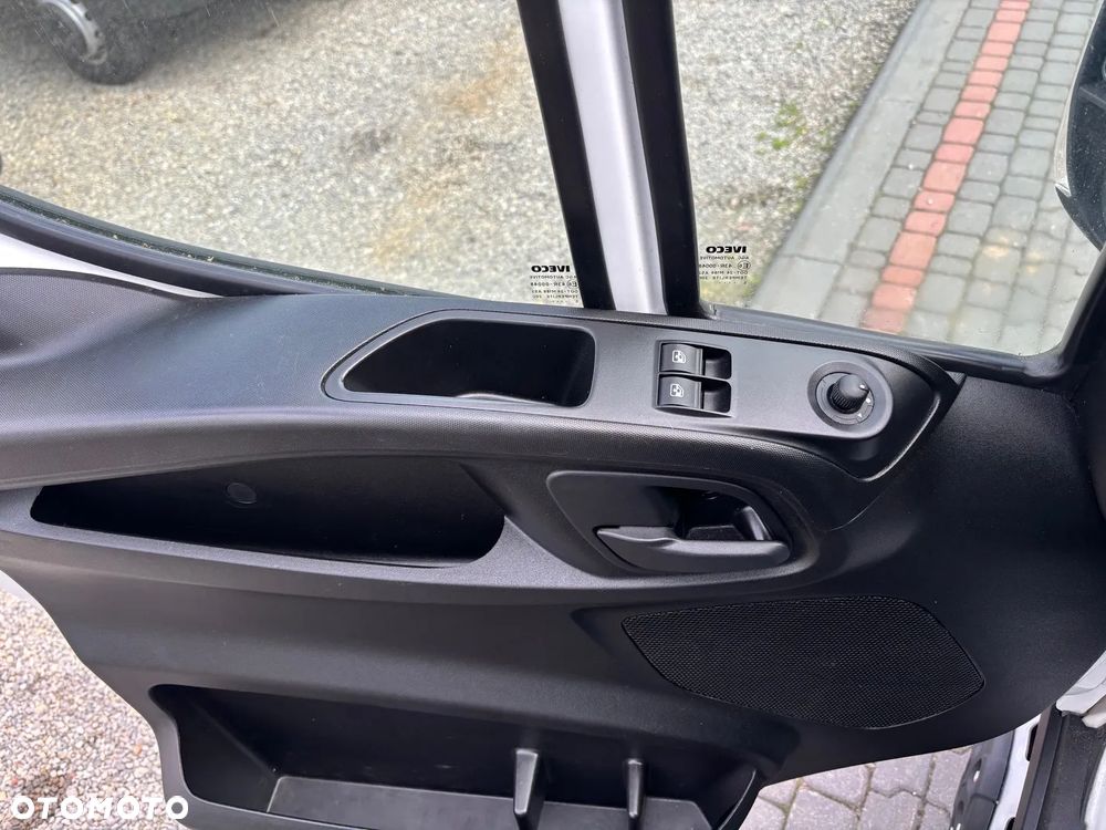 Iveco 35C13,,35C14,35C15,35C16 - 11