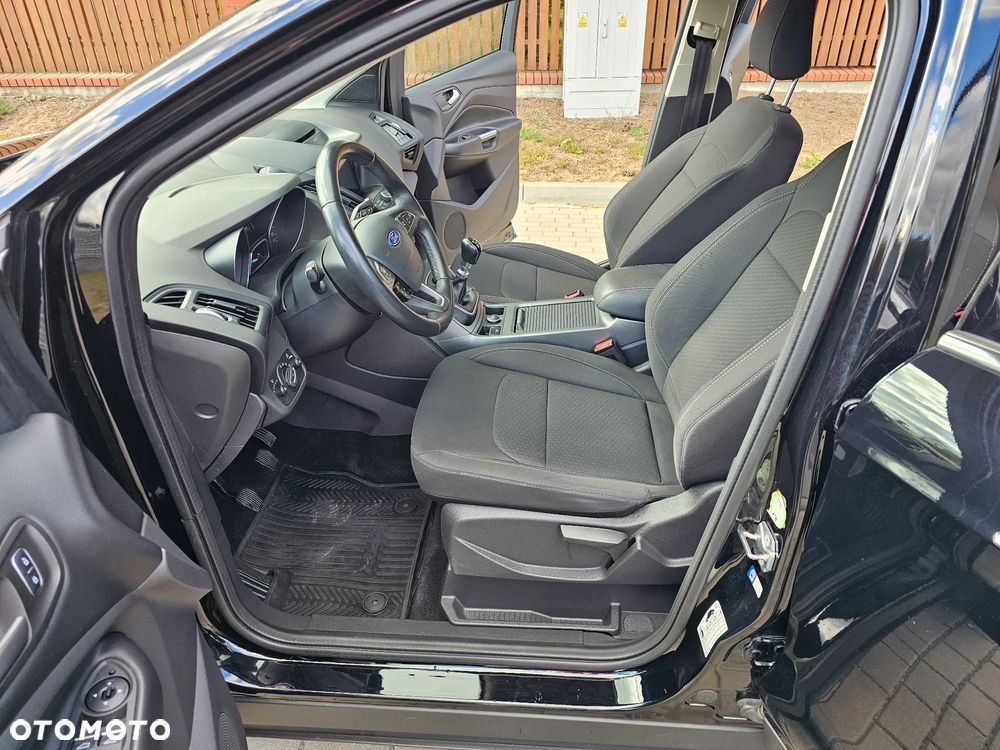 Ford Kuga 2.0 TDCi FWD Titanium - 10