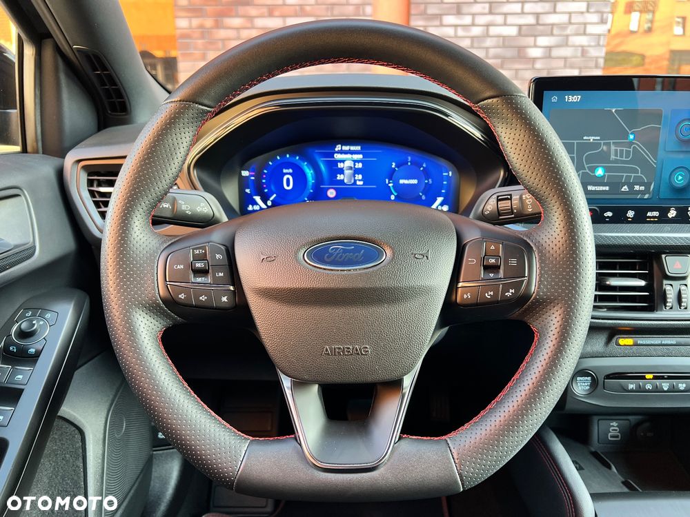 Ford Focus Kombi 21 - 22