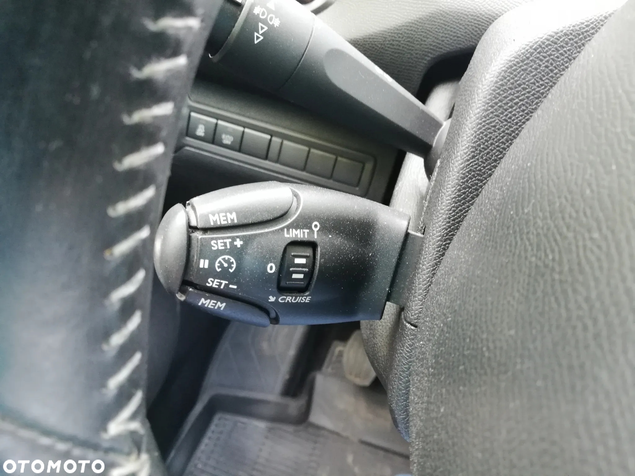 Peugeot 308 SW BlueHDi 100 Stop & Start Access - 19