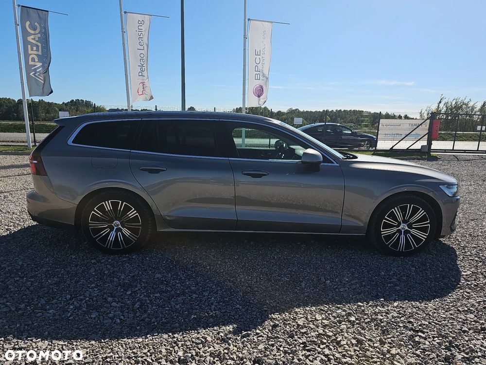 Volvo V60 D4 Momentum - 4