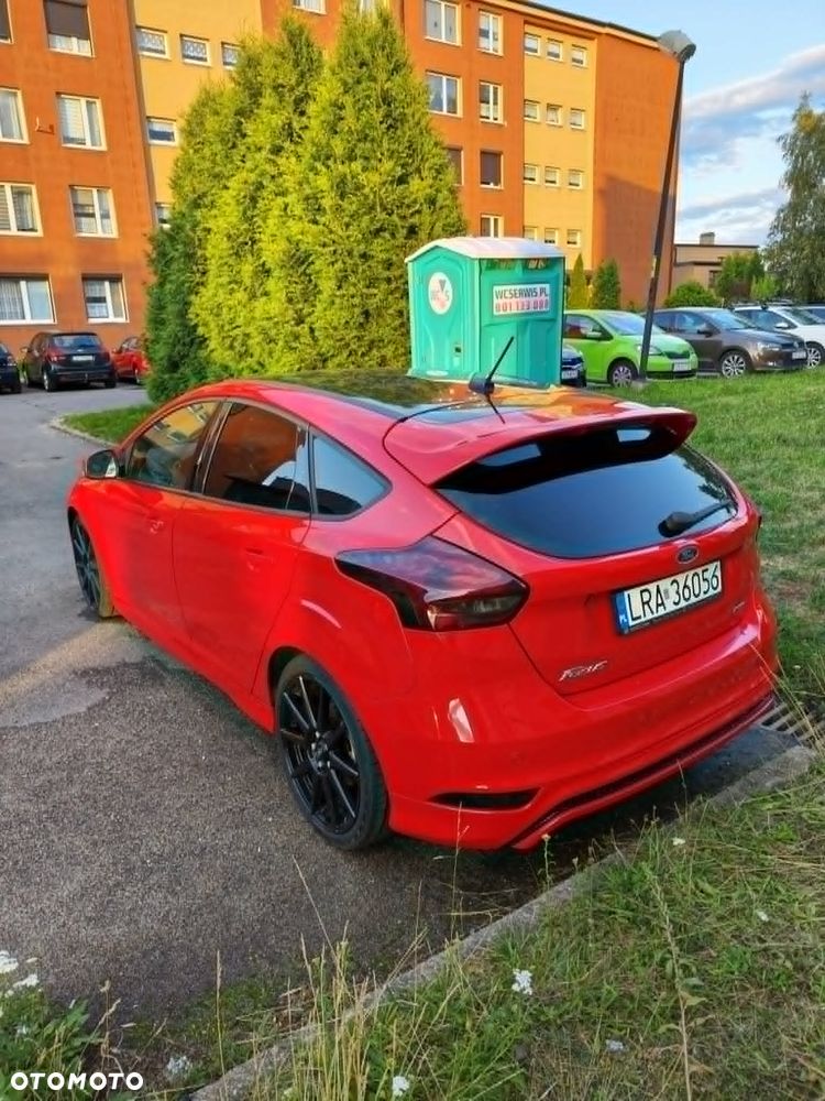 Ford Focus - 4