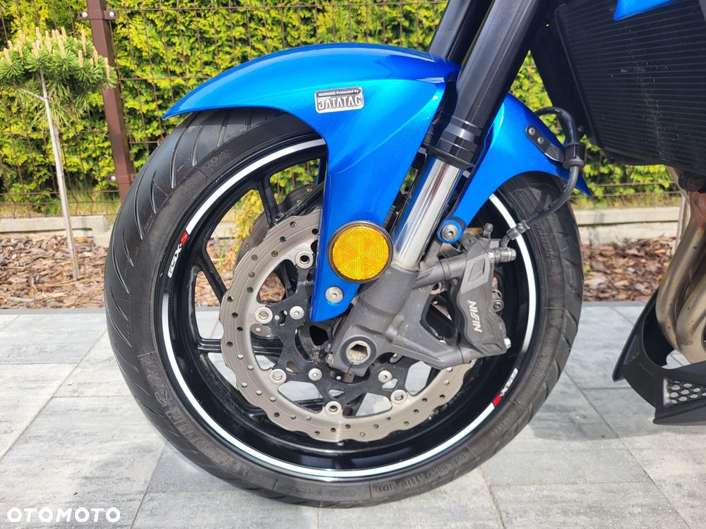 Suzuki GSX - 25
