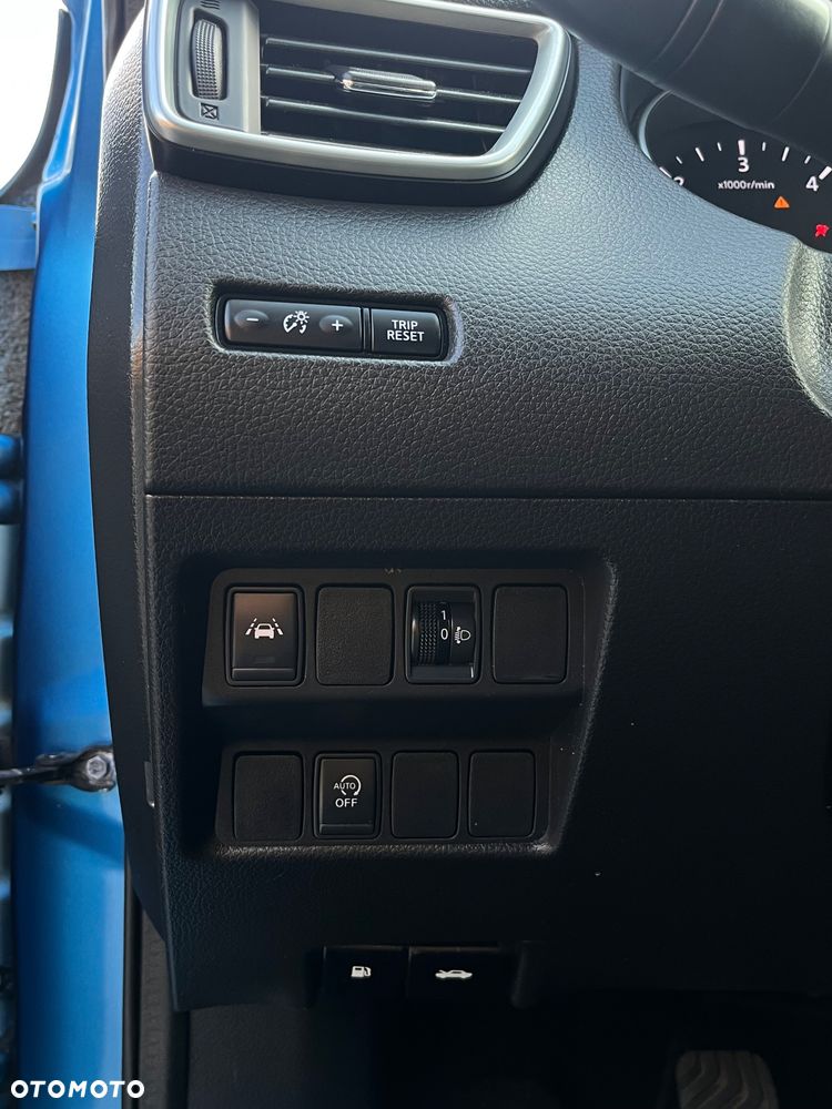 Nissan Qashqai - 14